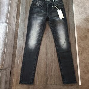 NWT Miss Me Mid Rise Skinny Jeans 26